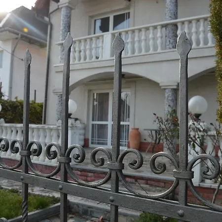 Kristaly Apartman * Hévíz