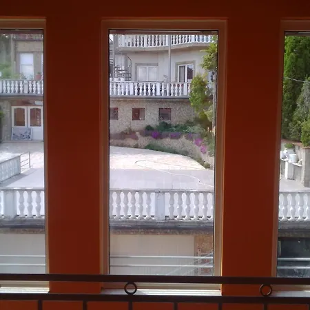 Kristaly Apartman