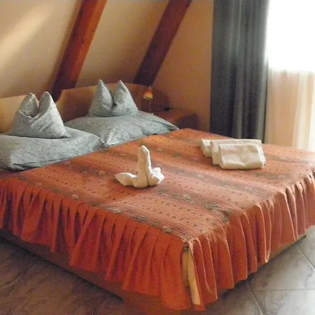 Bed & Breakfast Kristaly Apartman Hévíz
