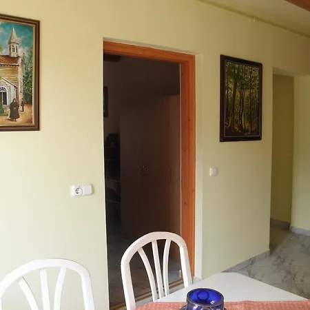 Bed & Breakfast Kristaly Apartman Hévíz