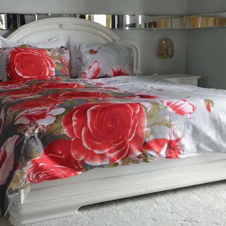 Kristaly Apartman Alojamento de Acomodação e Pequeno-almoço