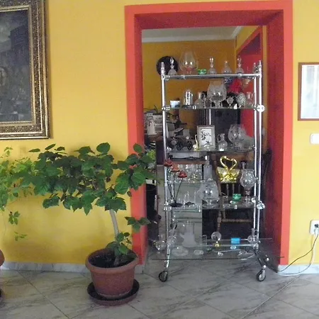 Kristaly Apartman Alojamento de Acomodação e Pequeno-almoço *