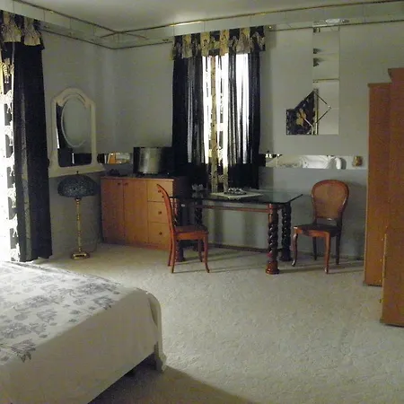 Kristaly Apartman * Hévíz