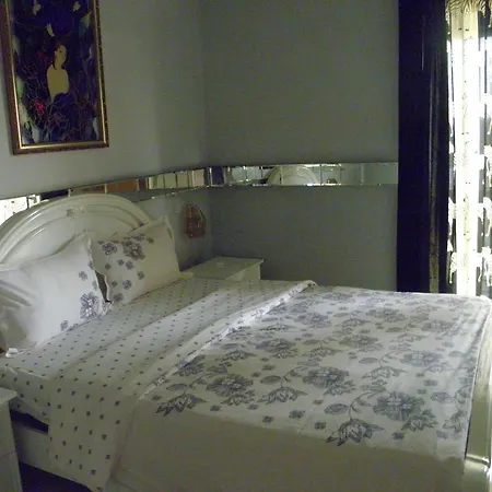 Panzió Kristaly Apartman Hévíz
