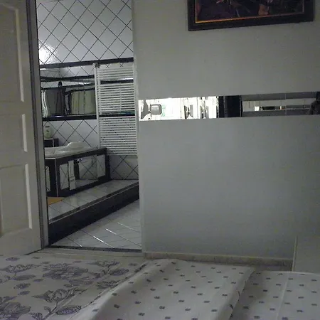 Kristaly Apartman Frühstückspension
