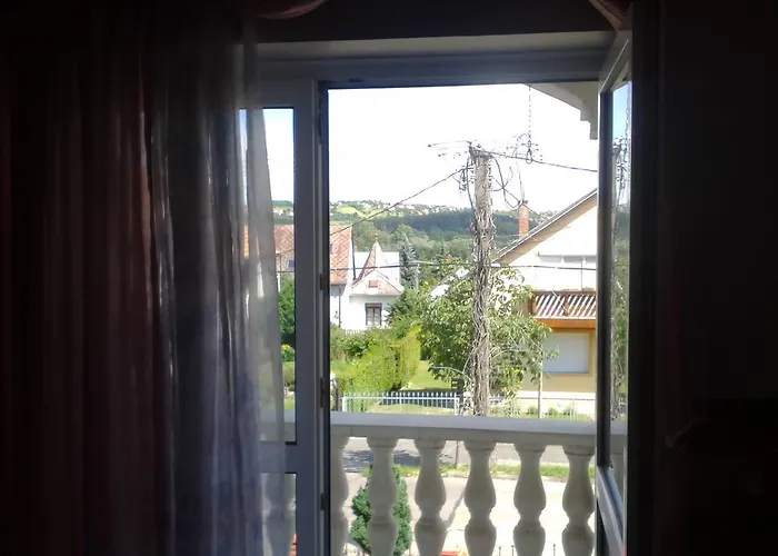 Kristaly Apartman
