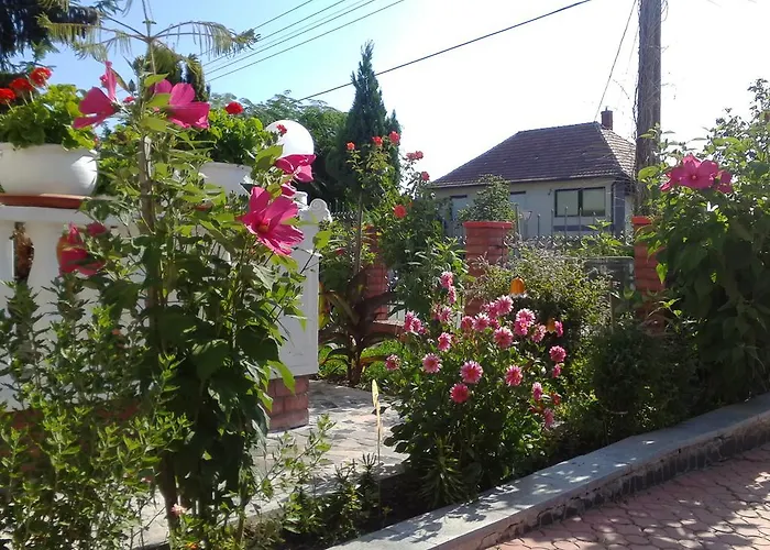 Kristaly Apartman