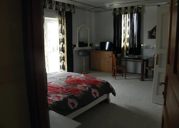 Kristaly Apartman *