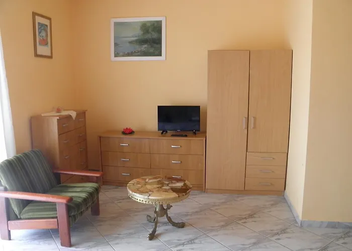Frühstückspension Kristaly Apartman
