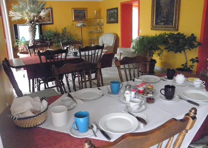 Kristaly Apartman Frühstückspension *