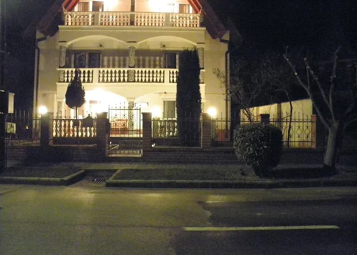 Kristaly Apartman