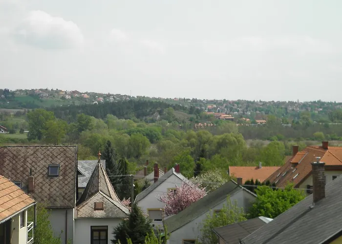 Kristaly Apartman